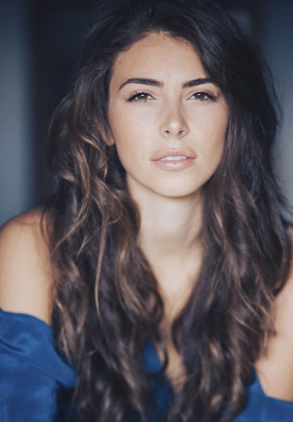 Eva Colas